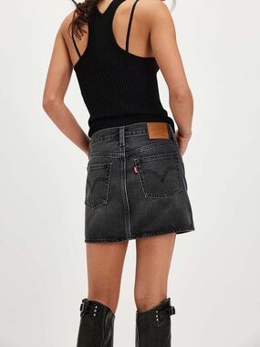 Levi’s Icon Skirt